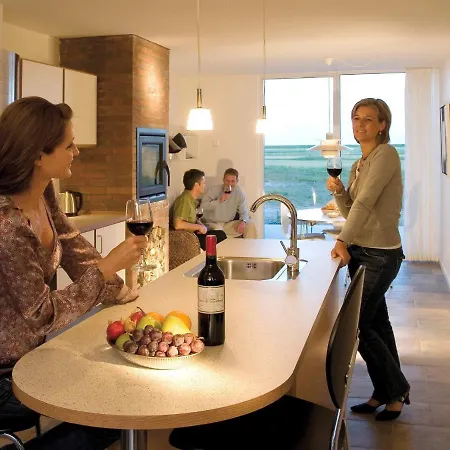 Holiday Romo Lxviii Hébergement de vacances *